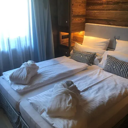 Junior Penthouse-suite Im Mondi شقة فندقية 4*
